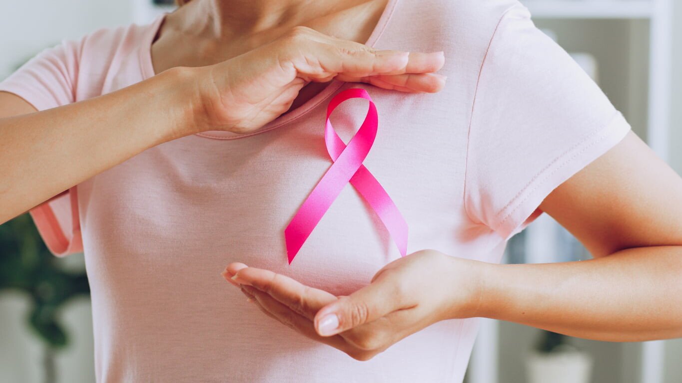 Ottobre mese della prevenzione contro il tumore al seno